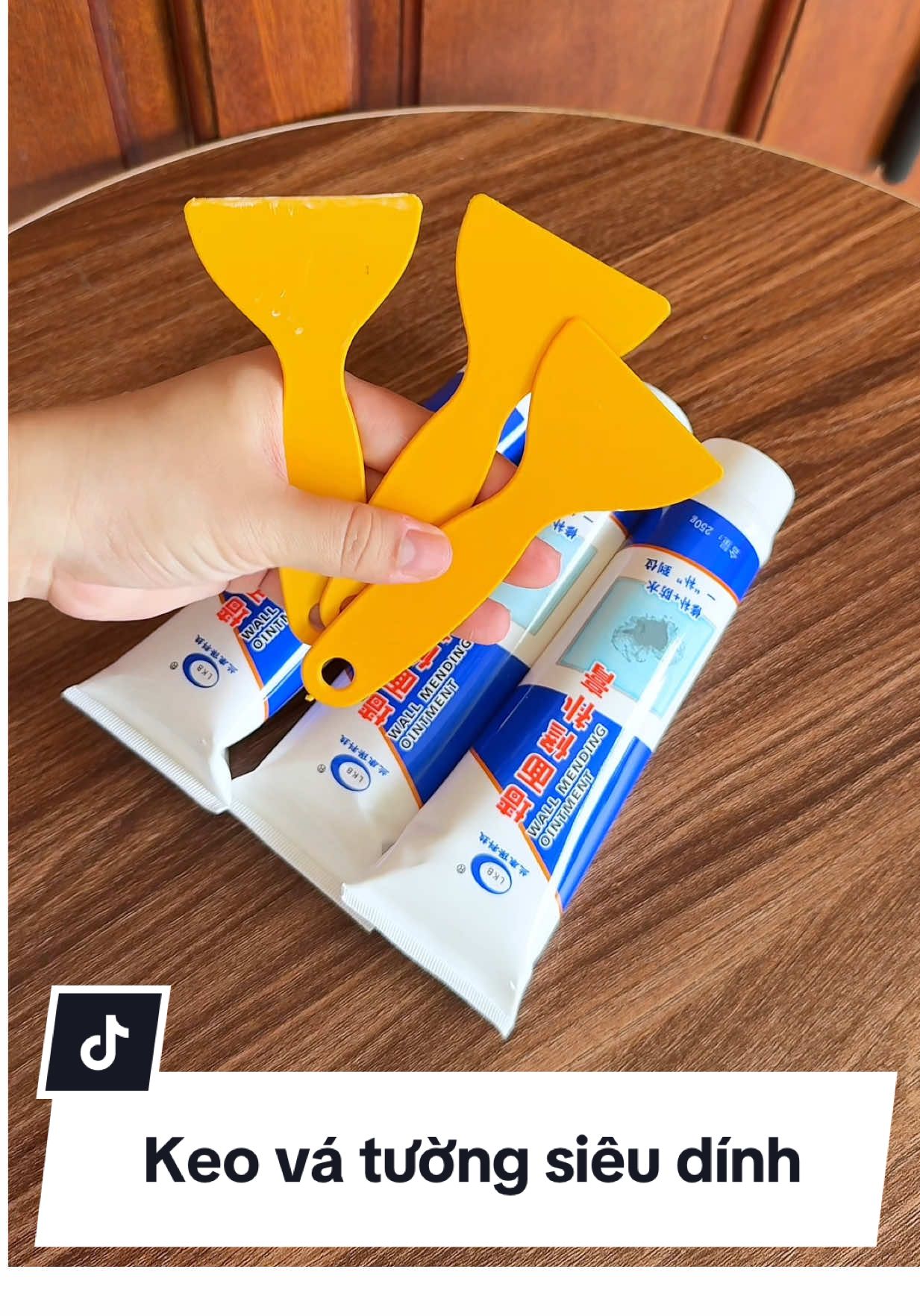 Keo vá tường chống thấm đa năng #keovatuong #keovatuongchongtham #giadungtienich 