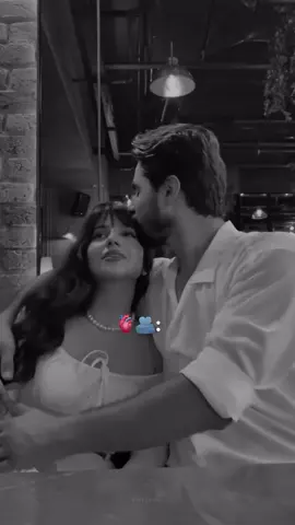 ‏اموت التراب اللي هو يمشي عليها ❤️🫶#زوجي_حبيبي🤍💍 #تصميم_فيديوهات🎶🎤🎬 #استوريات_متنوعه❤️🇮🇶✌️ #sasaewi #حب 