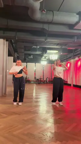 Workshop time 💃👯‍♀️🤪 @Lisa  #dancer #danceworkshop #hiphop #dancechallenge #danceclass 