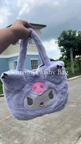 Kuromi Plushy Bag sooo kawaii! 🤍 #kuromi #kuromilover #kuromiplushbag #kuromisanrio #plushbag 