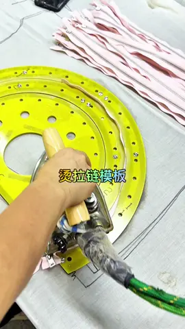 Zipper ironing template#foryou #ganwolfsewingmachine #dress #jeans #clothing 