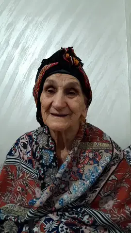 #يحبيني#يحمليني