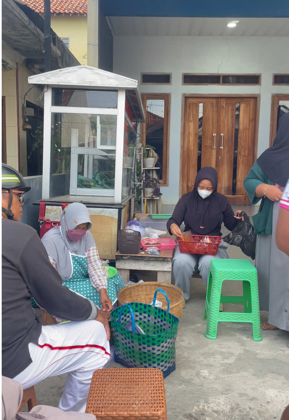 Jajan pasar di saditan Brebes