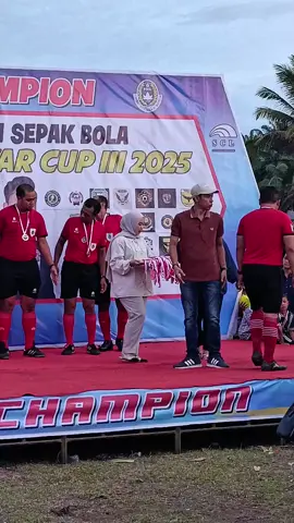 Penyerahan hadiah Juara Achyar Hidayat Cup III 2025 #sepakbola #tarkamsepakbola #videoolahraga #football #sport 