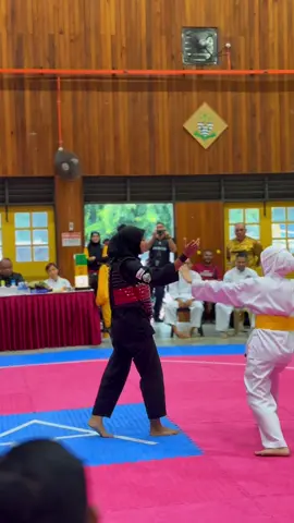 #trend #pencaksilat #pesilat #silatindonesia #tanding 