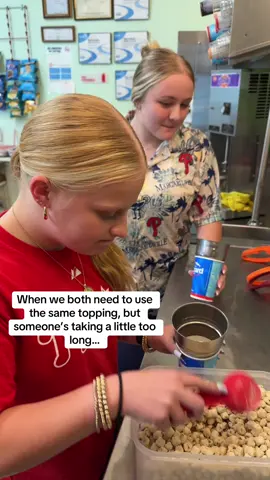 Just taking her grand old time🙄🙄 #workers #dairyqueen #warringtondq 