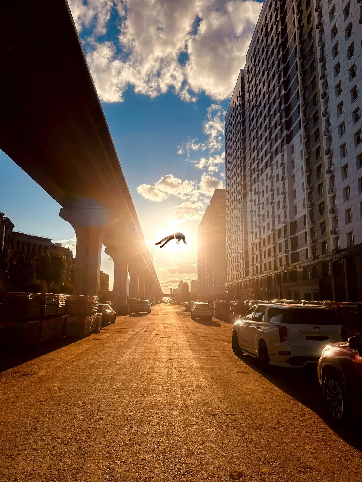 Gomen, Amanai. Ore wa ima, omae no tame ni okottenai. Daremo nikunjainai. Ima wa tada tada kono sekai ga kokochi ii.  