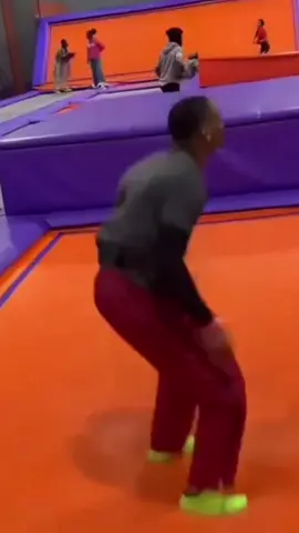 Top 5 worst trampoline fails caught on camera.  #facts #top5 #videoviral 