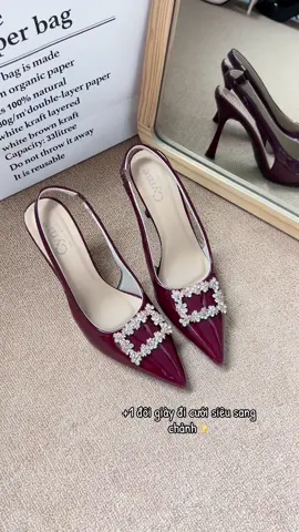 9p siu hack dáng ạ💃#viral #giaycaogot #xuhuong #fashion #sandalcaogot 