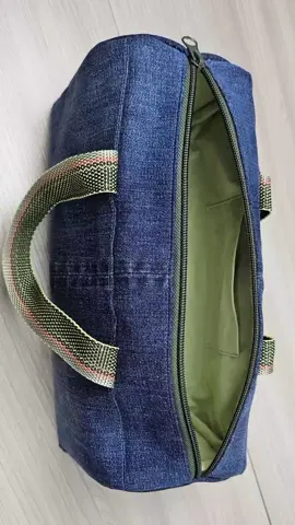 Turn Old Jeans into a Trendy Zipper Pouch – Easy Sewing Tricks! #sewingtricks #upcyclejeans #diybag #foryou #usfashion @United States 🇺🇸 