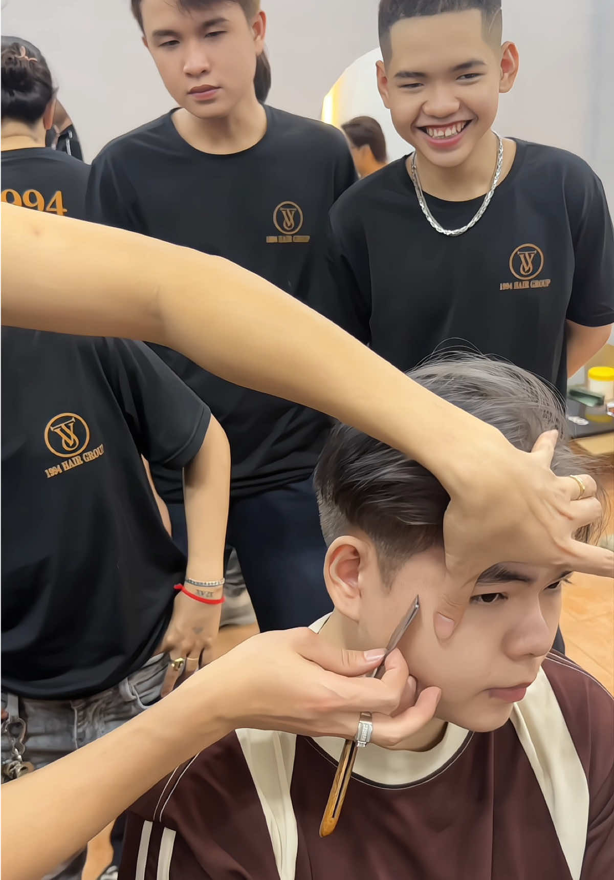 Hướng dẫn cạo trên tóc Nam#daynghetocnam #daotaonghetoc#daytocnu#daotaonghetocuytin#