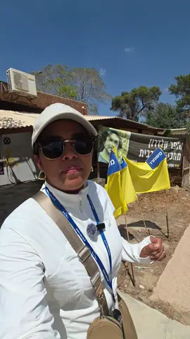 Es demasiado impactante estar en el kibutz en Nir'Oz colindante con la Franja de Gaza que fue uno de los más afectados en los ataques del 7 de octubre del 2023 y que detonó la reciente guerra con Hamas.