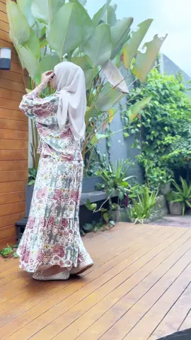 Set rok elegan dengan motif cantikk 🥰😍 #onesetwanita #oneset #onesetkekinian #onesetrayon #setrok 