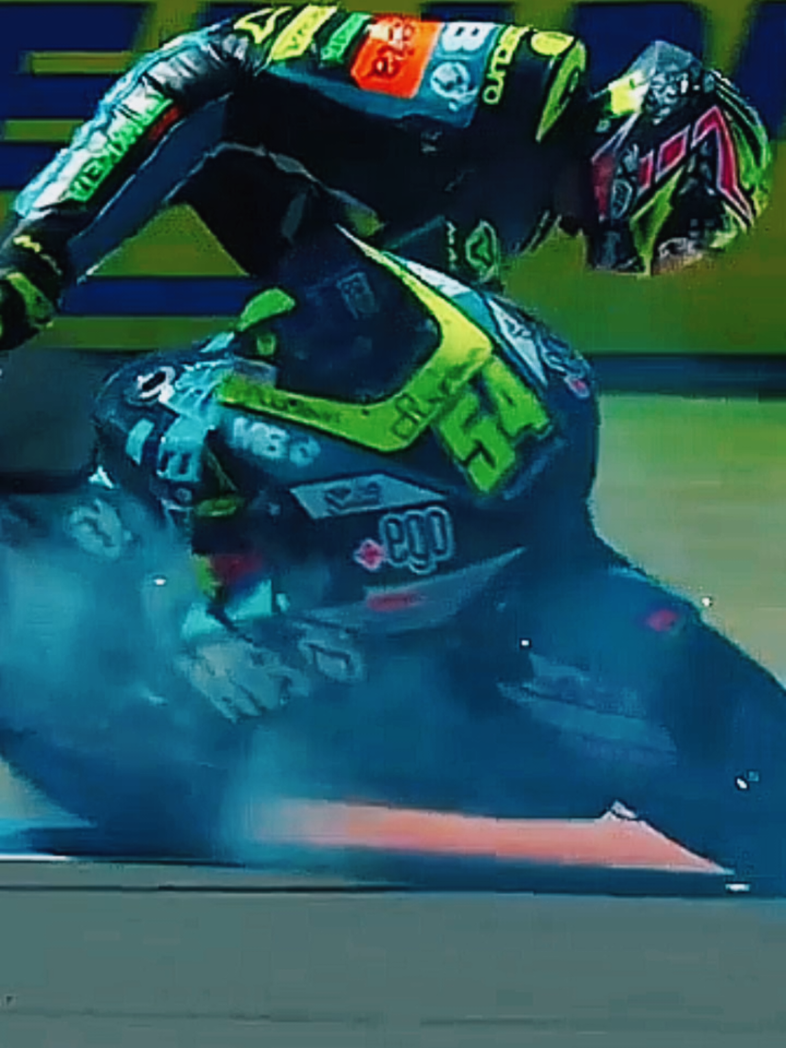 Crazy Race⚡👽  #motogp #moto #race #corrida #foryou 