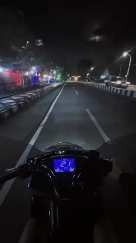 Malam yang hening.. #aerox #aerox155 #aeroxnew #aeroxcybercity #nightride 