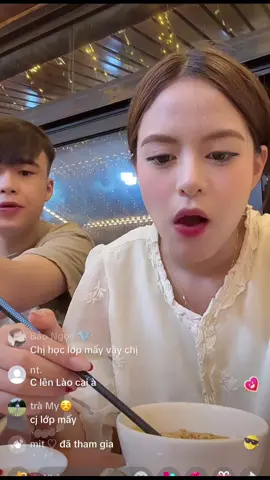 #uyentrang #quyetchien #live #xhuongtiktok #xh 