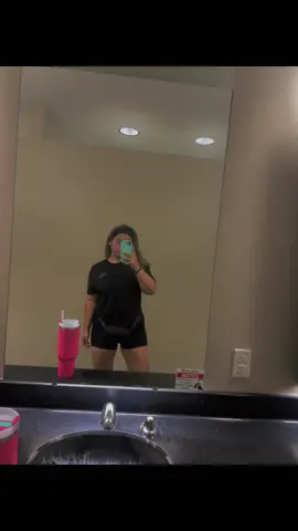 Sunday morning gym session 💕💪🏻🏋️‍♀️ #womenshealth  #Fitness  #parati  #motivation  #fyp 