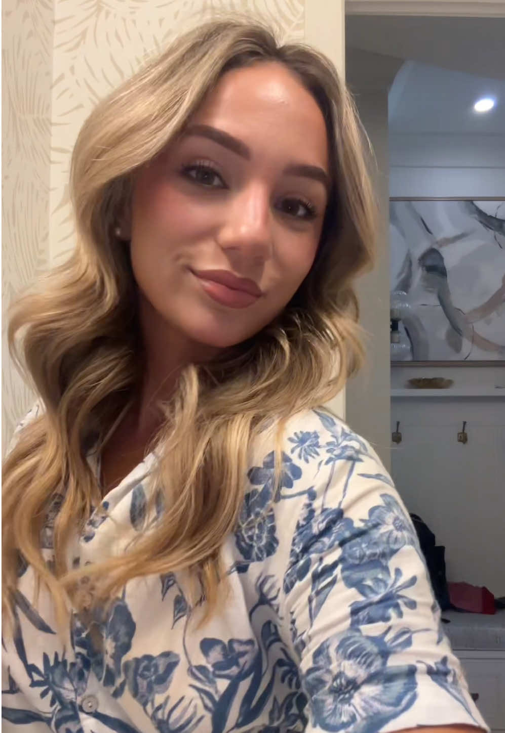 Get glam with me✨💄  #makeuptutorial #makeup #grwm #fyp  @@elfcosmetics @Hourglass Cosmetics  @Diorbeauty  @Charlotte Tilbury   @Rare Beauty  @loréal paris usa  @Kopari Beauty  @NYX Professional Makeup 