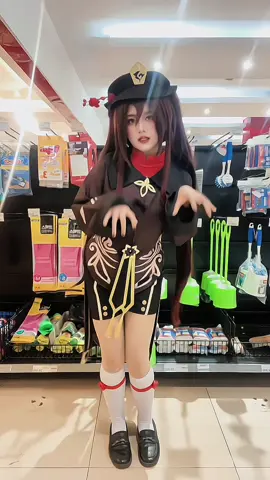 hu taww >< #hutao #hutaogenshinimpact #GenshinImpact #cosplay #hutaocosplay 
