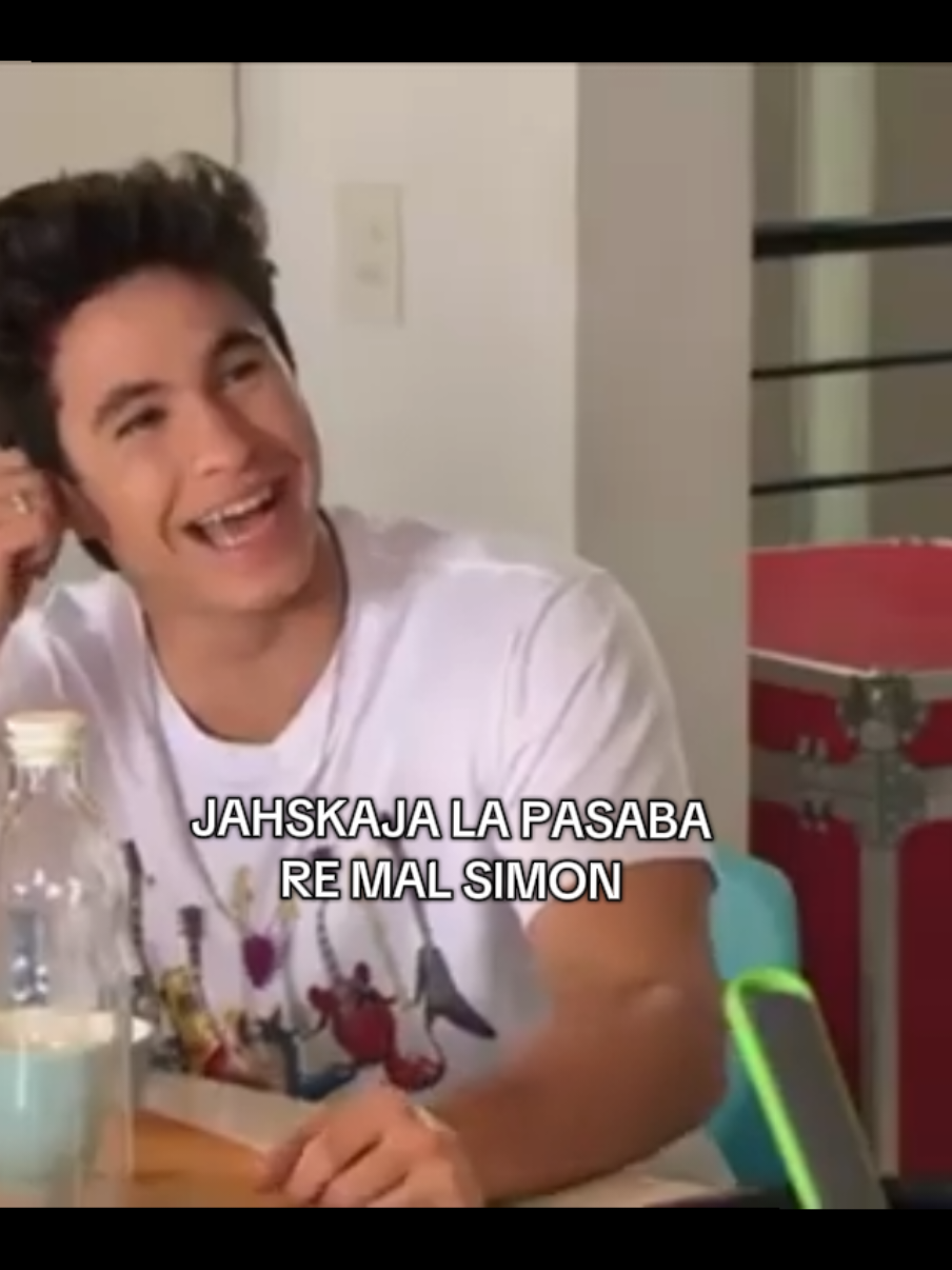 Menos la final JAJAJAJA #soyluna #simon #paratii #tiktok #fyp @michael ronda 