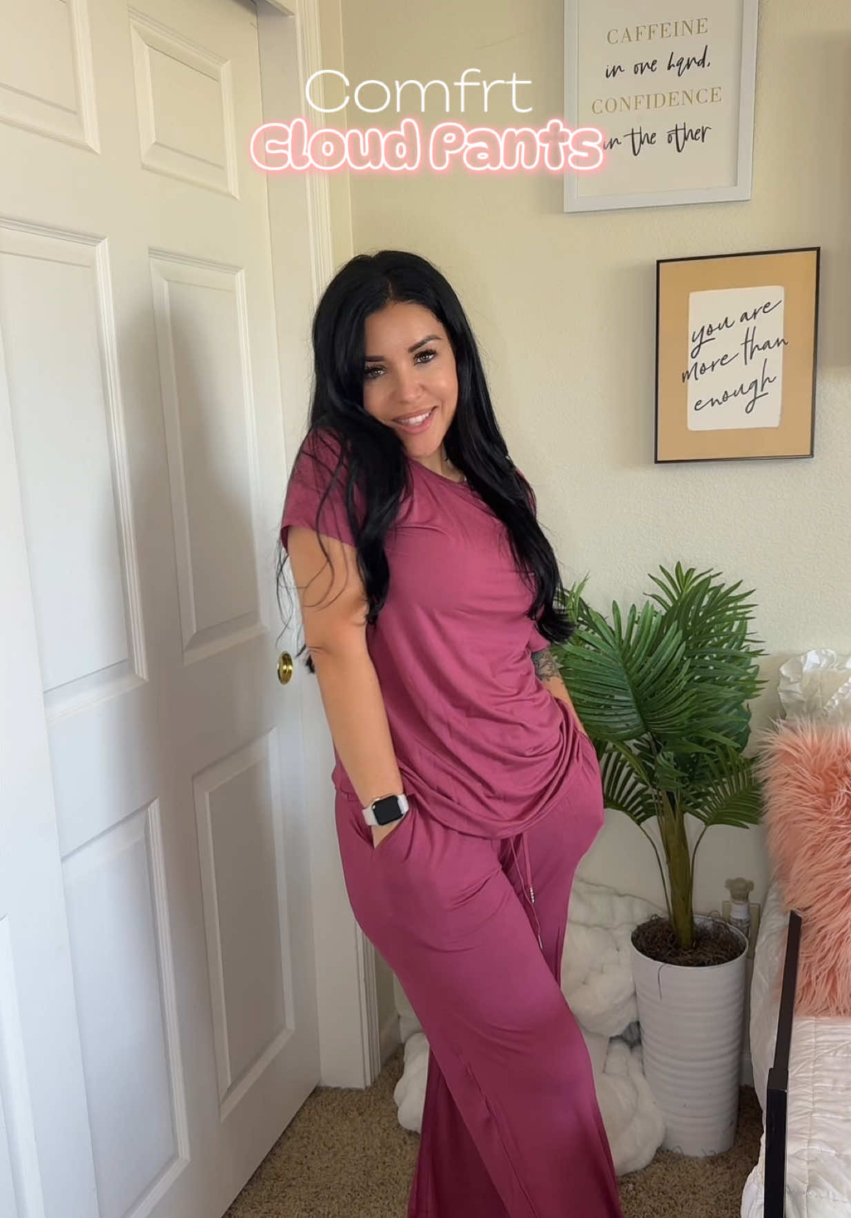 Free shipping! The best lounge pants are comfrt cloud pants, I’m wearing a small.❤️ #comfrt #cloudpants #loungepants #loungewear #tiktokshopcreatorpicks @Comfrt 