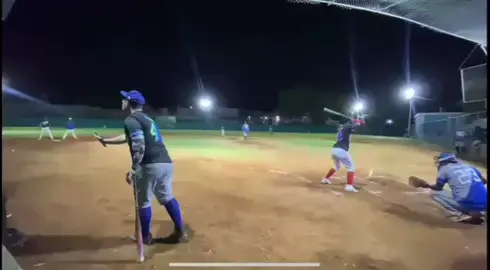 🔥🥎🔥 Asbel Santana - Team Trueno  - Play Cancino Adentro 🔥🥎🔥 @home_run_rd #mmhectorestevez #viral  #mmhectorestevez #mmhe #softball