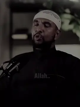 Naaxrista Alle waliga haku Qusaan.🤎🥺