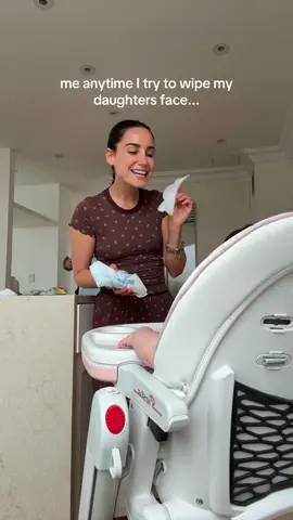 she ABSOLUTELY hates when I wipe her face! anyone else's baby do this?! cc @Kaittb123 haha 