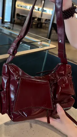 túi phối nhìu túi nhỏ tha hồ đựng đồ #tiktokshop #tuixach #tui #xuhuong 