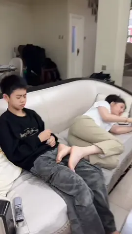 Mom: Oh my god! I worked so hard, but the result was... I'm so heartbroken 🤣#LanguageLearning #miaomiao #funnyfamily #usa🇺🇸 