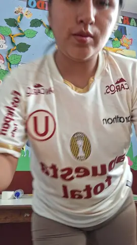 decorando por la semana de lectura #enseñar #viraltiktok #maestro 