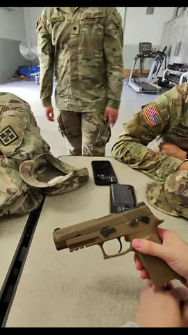 My first time touching this weapon #fakegun #m17 9mm