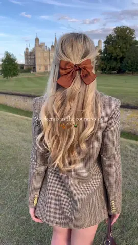 autumn in the countryside is my favourite 🍂🤎 wearing @Holland Cooper Clothing *pr #hollandcooper #oldmoneyoutfits #autumnfashion #autumnoutfits 