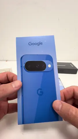 Unboxing the Google pixel 10 blue 128 GB #googlepixel10 #unboxing #smartphone #android 