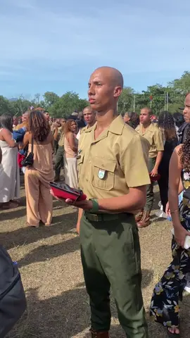 “eu tô orgulhoso de você filho” momento único na vida de um homem. #formatura #exercitobrasileiro🇧🇷 #militar #paraquedista #fyp 