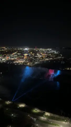 here with my favorite person #darkaesthetic #niagarafalls #dexter #fyp 