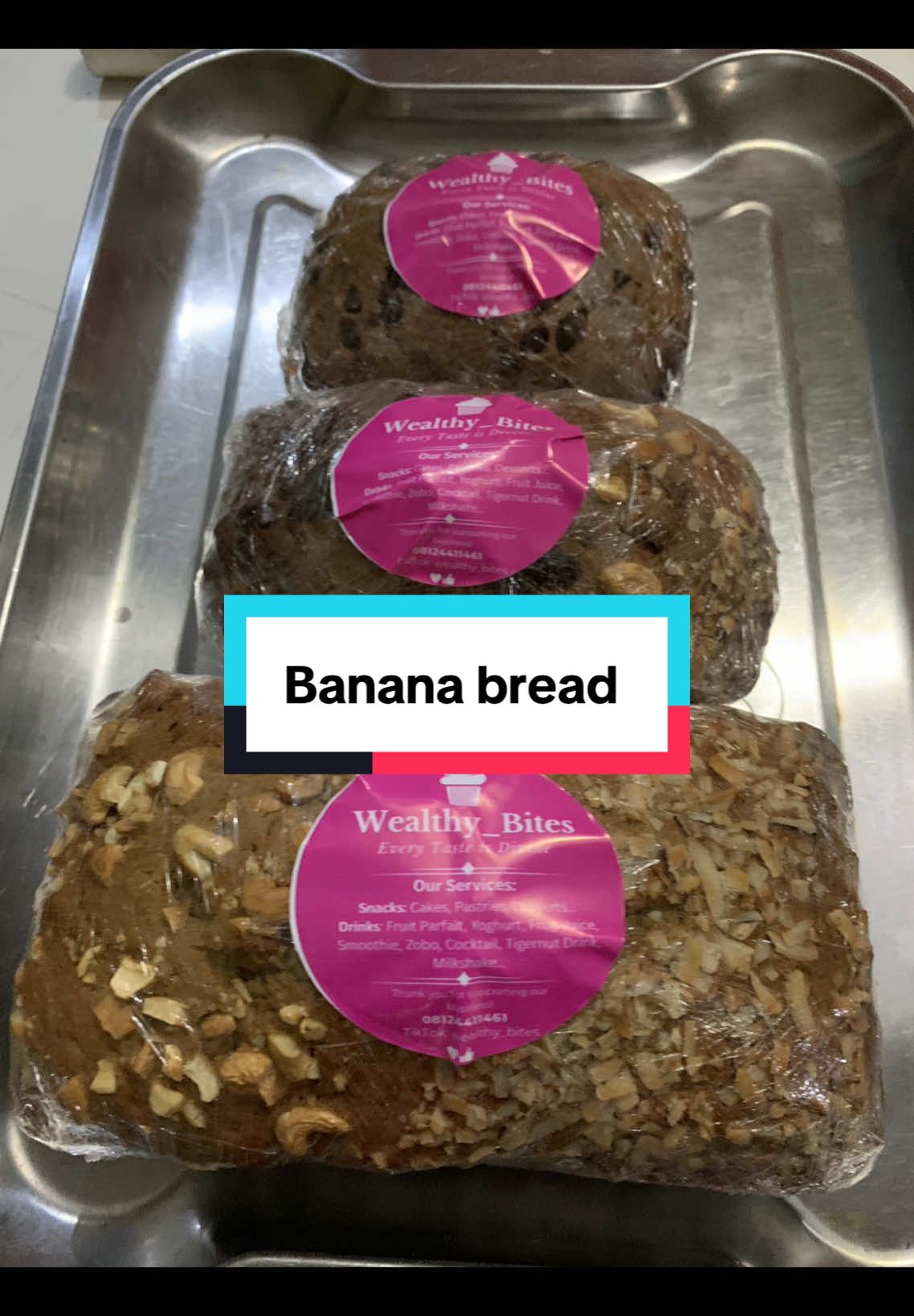 Banana bread: Family loaf- #10,000 Medium loaf- #7,500 Small loaf- #5,000 Foil- #3,500 Mini- #1,300 Cupcake size: #600 #bananabread #bananabreadinlagos #bananabreadinikorodu #viral #fypシ #vendorinikorodu #cakevendorinlagos #