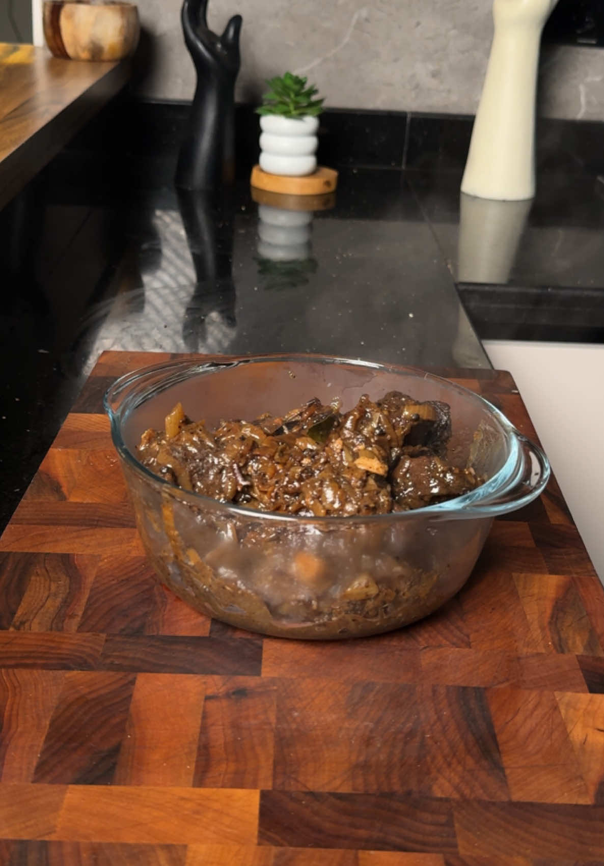 Kabab halaaa 🥩🥩 كباب حلة من غير ولا نقطة ماية 🥩🥩💦 #kabekaeats #EasyRecipe #meat #كباب #chef 