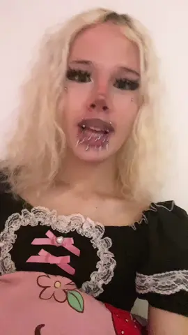 I also wasnt even atraccted to him i literally did that bc I was drunk so…