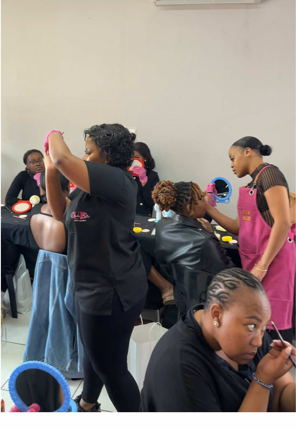 To my beautiful UBUHLE BETHU BEAUTY ACADEMY Master Class Queens 💄👑 From the bottom of my heart, thank you for choosing us, trusting us, and believing in this dream. Some of you knew me from TikTok, Facebook, and WhatsApp, some of you are childhood friends, high school sisters, and some were complete strangers ,yet you all believed in me enough to invest your time, your energy, and even your money into this vision. 🥹✨ Seeing each of you walk into that class, sit down, and allow me to share what I know, was more than just a class it was a reminder of how powerful sisterhood, faith, and trust really are. And oh my goodness, you all looked so stunning. Every single one of you carried your beauty with grace, confidence, and joy. 💕 This wasn’t just a master class, it was a moment of connection, laughter, learning, and fixing each other’s crowns. You made the space so special, and I’ll forever cherish the love and support you poured into me and into one another. May this be the first of many beautiful moments we create together. To God be the glory always. 🙏🏽✨ Ke di Best Fel’  #ubuhlebethu #ViralTikTok #makeuptransformation #BeautyTok  #makeupclass 