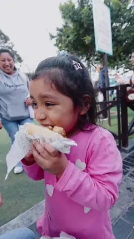 🇵🇪✨ ¡Perú ya está en la gran final de los desayunos de @Ibai ! 🙌 Y nuestros niños lo saben, ellos aman el pan con chicharrón y si es del  @El Chinito Sanguchería mejor !!! ❤️ Vamos por la final 🎉 #arribaperu #chicharron #tiatula 