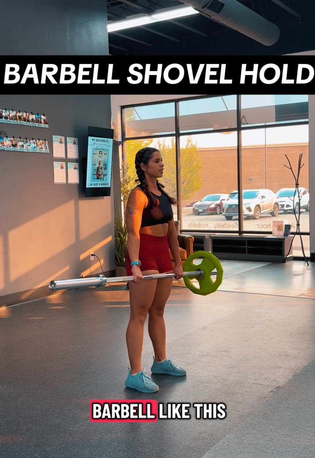 More important cues: • When lifting, it should feel like a heavy single-sided squat, where one side of the body is doing most of the work. Maintain mind-muscle connection to the glute and quad on that side • When holding, stand tall with your hips fully extended and avoid rounding in the shoulders Leave a comment if you want to try this and follow for more! #barbellexercise #formcues #fitnesstips