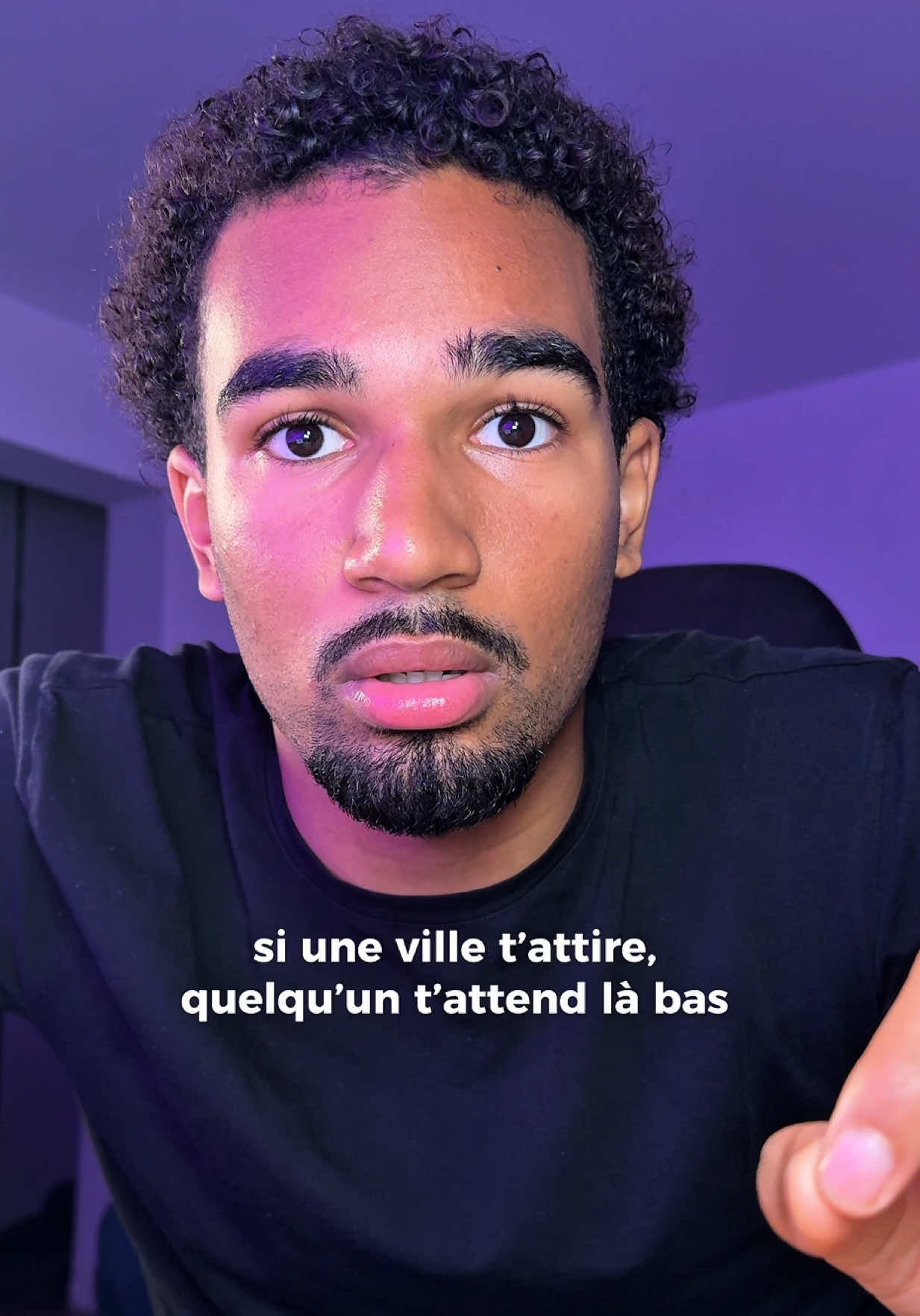 jouer à roblox ou aller dans la ville qui vous attire !! 