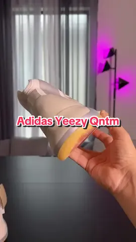 These adidas Yeezy Qntm Basketball Shoes are so stylish and comfortable at the same time by @SHOEBACCA #shoebacca #adidasyeezy #yeezyqntm #tiktokshopcreatorpicks #basketballshoes 