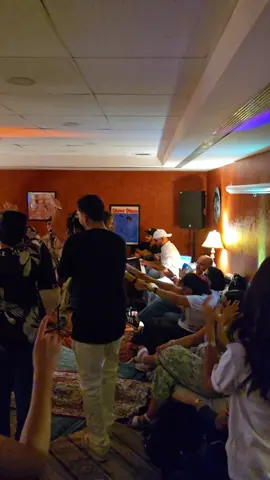 Pas besoin de mots ... l’ambiance parle d’elle même 🇩🇿 @Binatna_MTL 