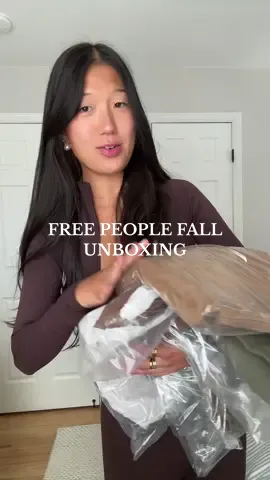 living for @Free People fall!!! 🤎 slightly delayed in posting this and can confirm the boots have been super comfortable walking around!! #freepeople #unboxing #fallfashion #freepeoplehaul 
