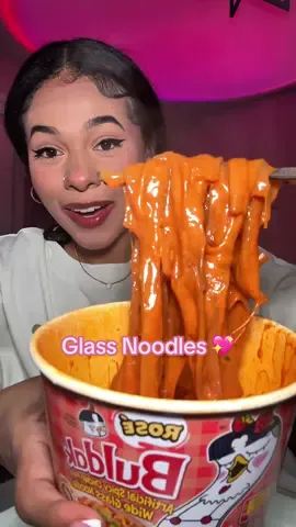 Yall these are truly sooooo so good! The best flavor of Buldak! It’s so delicious I love it so much! DEFINITELY RECOMMEND I LOVE YALLLL SO MUCH💖💖💖💖🍀🍀🍀🍀🍀🍀 #foryoupage #mukbang #viral #buldak #glassnoodles 
