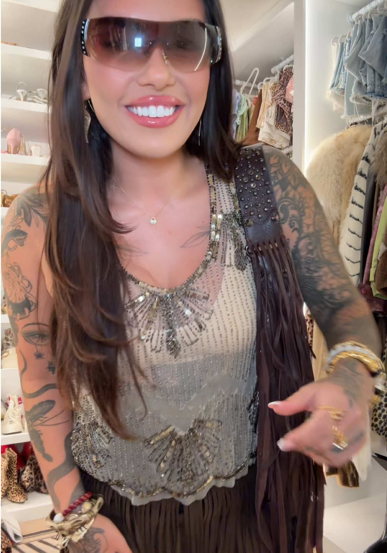 Outfit details for my farmers market trip✨ #OOTD #vintagefashion #outfitinspo 