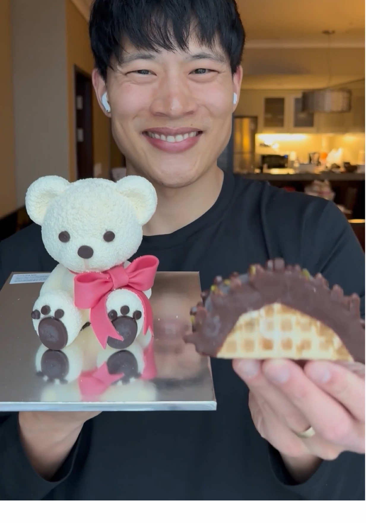 Ice Cream Bear 🇰🇷 vs Ice Cream Taco 🇺🇸. Which country wins? 