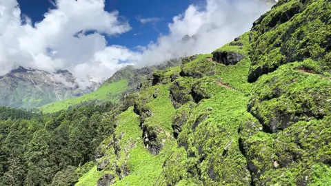 Gorkha jillaa chumnurbi gaupalika wda nmbr 3 nyak ko lek cherang  dopshu nedolma